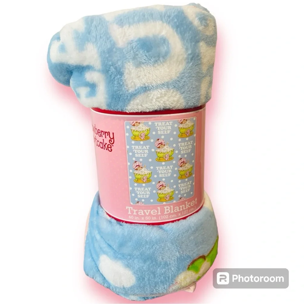 Strawberry Shortcake Plush Throw Travel Blanket